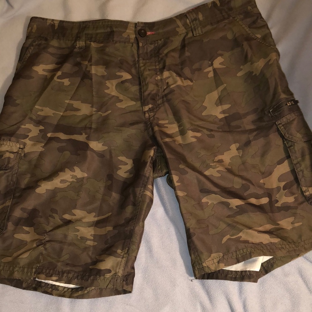 Hybrid Cargo Shorts